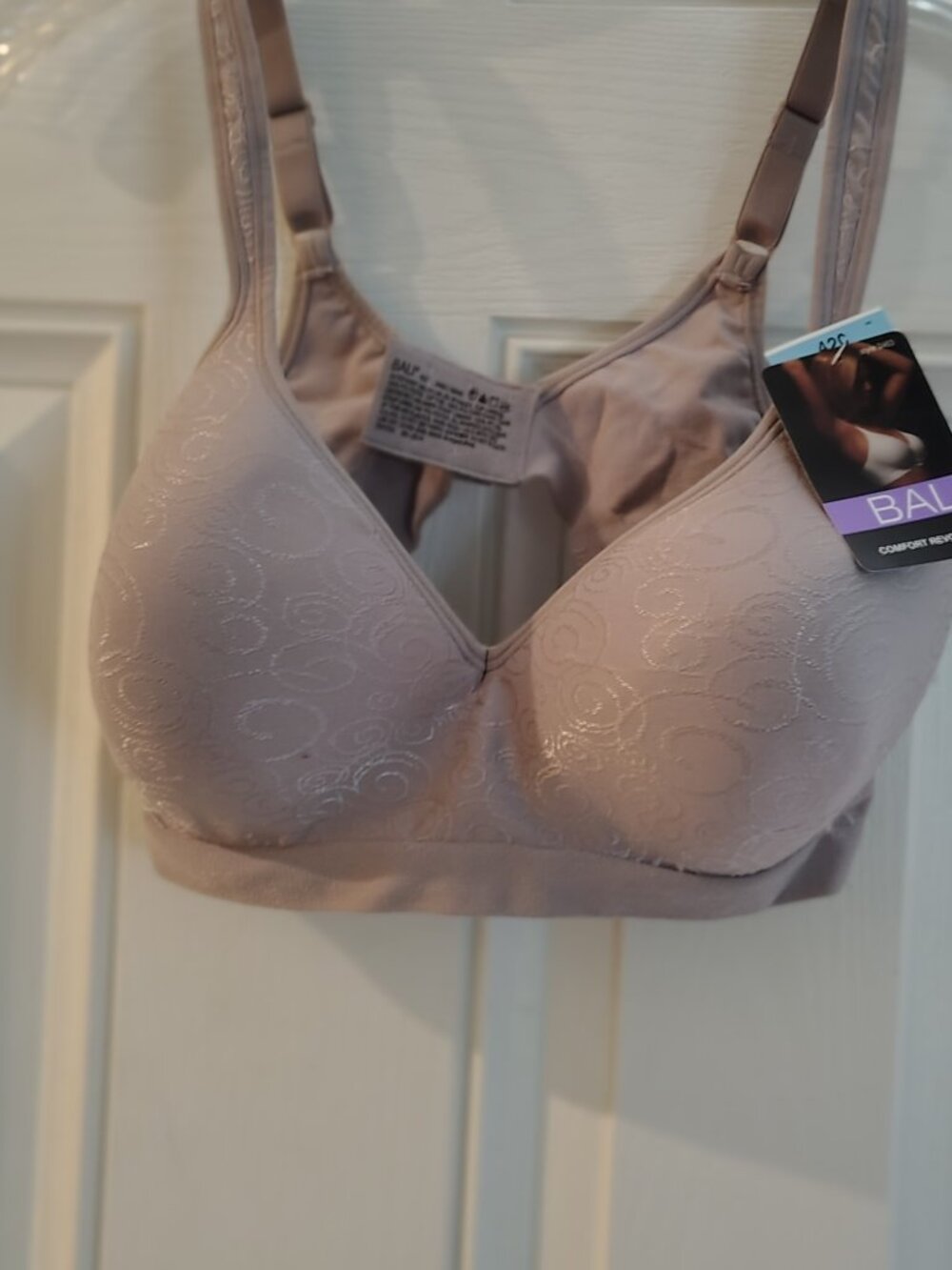 Womens BALI BRA NWT SIZE 42C